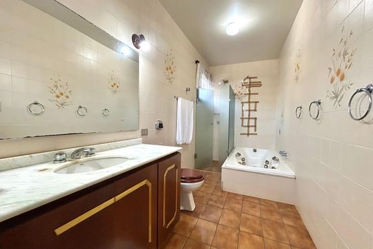 Banheiro suíte de casa para alugar com 5 quartos, 391m² em Santa Monica, Florianópolis
