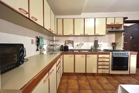 Cozinha de casa para alugar com 5 quartos, 391m² em Santa Monica, Florianópolis