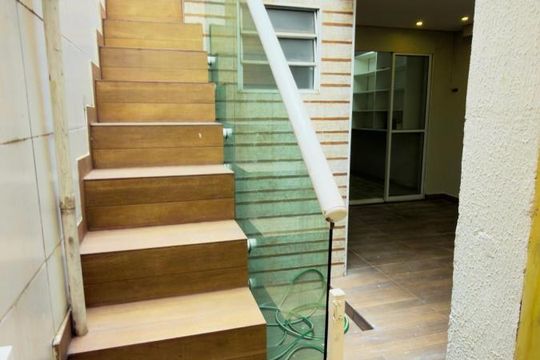 Escada de casa à venda com 3 quartos, 125m² em Suiço, São Bernardo do Campo