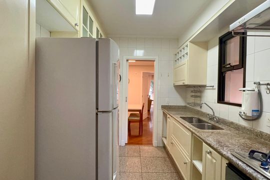 Cozinha de apartamento para alugar com 4 quartos, 165m² em Paraíso, São Paulo