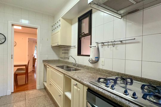 Cozinha de apartamento para alugar com 4 quartos, 165m² em Paraíso, São Paulo
