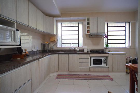 Cozinha  de casa para alugar com 3 quartos, 245m² em Cristo Redentor, Porto Alegre