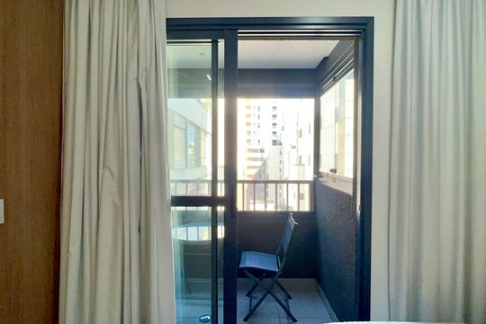 Varanda de kitnet/studio à venda com 1 quarto, 21m² em Jardim Paulista, São Paulo