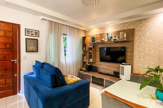 Sala  de casa à venda com 2 quartos, 68m² em Vila Lais, São Paulo