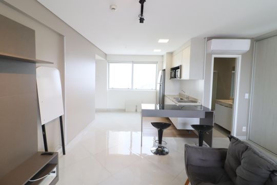 Sala/Quarto de apartamento para alugar com 1 quarto, 46m² em Centro, Osasco