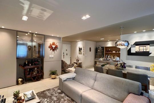 Apartamento à venda com 3 quartos, 97m² em Funcionários, Belo Horizonte