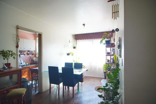 Sala de apartamento à venda com 3 quartos, 87m² em Vila Ipiranga, Porto Alegre