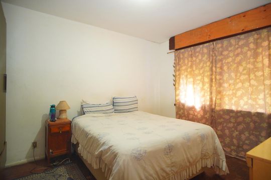 Quarto 2 de apartamento à venda com 3 quartos, 87m² em Vila Ipiranga, Porto Alegre