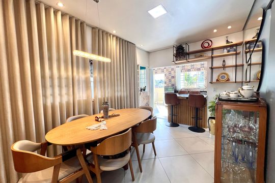 Sala de Jantar de casa à venda com 3 quartos, 320m² em São Benedito, Belo Horizonte