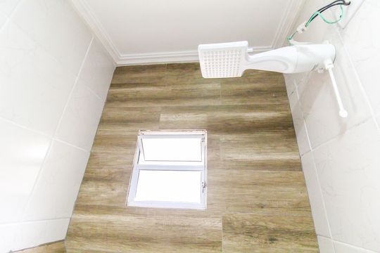 Banheiro de casa de condomínio à venda com 2 quartos, 68m² em Cidade Líder, São Paulo