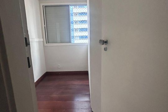 Quarto de apartamento à venda com 3 quartos, 75m² em Vila Gertrudes, São Paulo