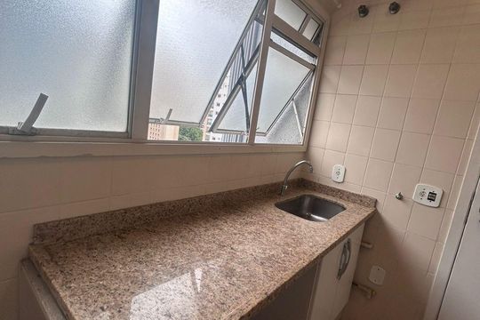 Área de serviço de apartamento à venda com 3 quartos, 75m² em Vila Gertrudes, São Paulo