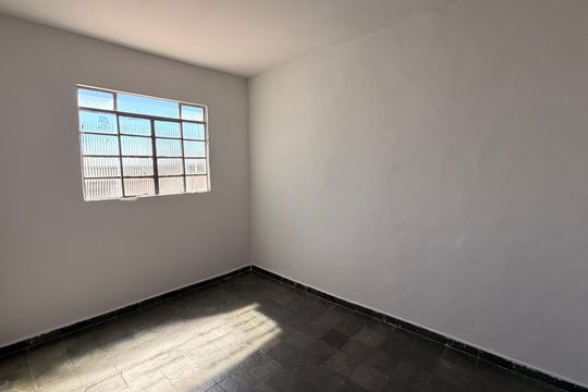 Quarto 1 de casa para alugar com 2 quartos, 52m² em Jardim América, Goiânia