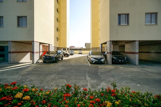 Garagem de apartamento à venda com 3 quartos, 64m² em Vila Carrão, São Paulo