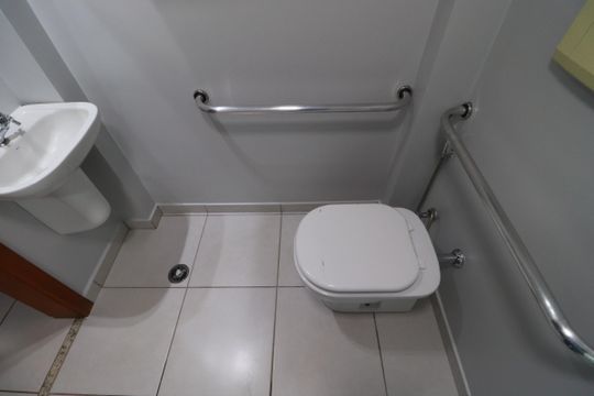 Banheiro suite  de apartamento para alugar com 1 quarto, 47m² em Subsetor Sul - 7 (s-7), Ribeirão Preto