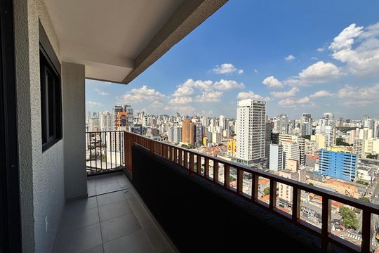 Varanda de kitnet/studio à venda com 1 quarto, 31m² em Pinheiros, São Paulo
