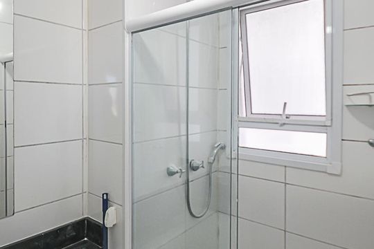 Banheiro de apartamento para alugar com 2 quartos, 41m² em Jardim Sao Saverio, São Bernardo do Campo