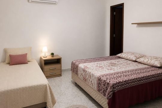 Quarto de casa para alugar com 4 quartos, 500m² em Camburi, Maricá