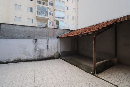 Quintal de casa para alugar com 2 quartos, 110m² em Vila Carrão, São Paulo