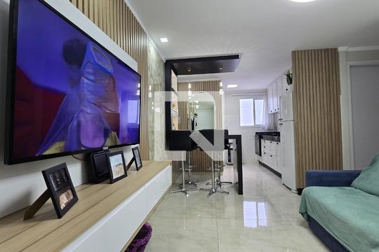 Sala de apartamento à venda com 2 quartos, 41m² em Vila Luzita, Santo André