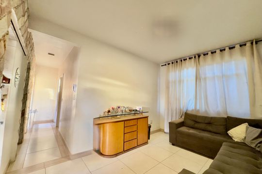 Sala de apartamento à venda com 3 quartos, 95m² em Santa Efigênia, Belo Horizonte