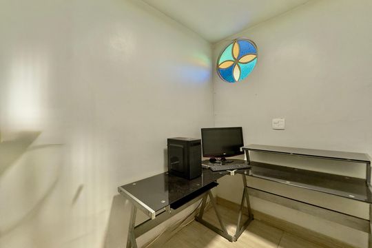 Escritório de apartamento à venda com 3 quartos, 95m² em Santa Efigênia, Belo Horizonte