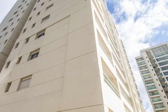 Fachada de apartamento à venda com 3 quartos, 202m² em Alphaville Empresarial, Santana de Parnaíba