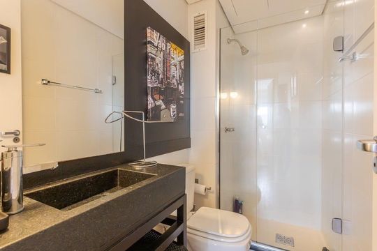 Banheiro 2 de apartamento para alugar com 1 quarto, 55m² em Tristeza, Porto Alegre