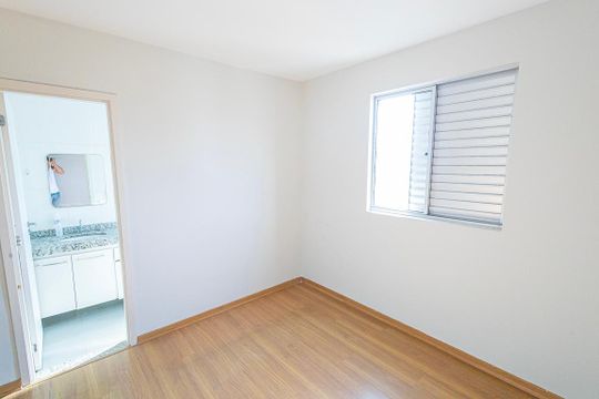 Quarto 1/ suite de apartamento para alugar com 3 quartos, 78m² em Castelo, Belo Horizonte