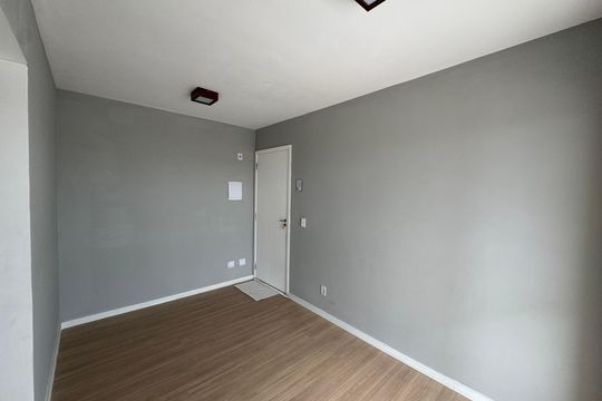 Sala de apartamento à venda com 2 quartos, 48m² em São Pedro, Osasco