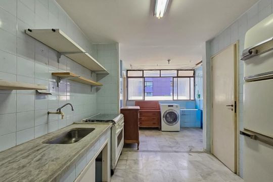 Cozinha e Área de Serviço de apartamento à venda com 4 quartos, 110m² em Lourdes, Belo Horizonte