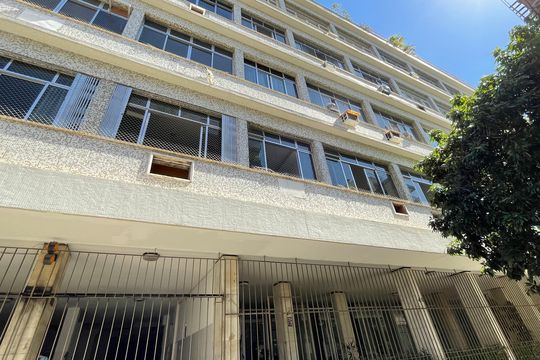 Fachada de apartamento à venda com 1 quarto, 55m² em Tijuca, Rio de Janeiro