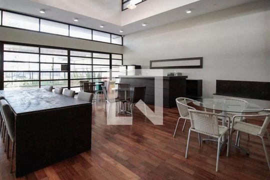 Apartamento para alugar com 2 quartos, 84m² em Pinheiros, São Paulo