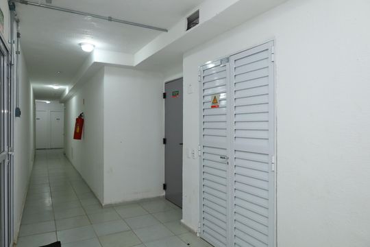 Área comum - Saguão do andar de apartamento para alugar com 1 quarto, 42m² em Fazenda Caguaçu, São Paulo