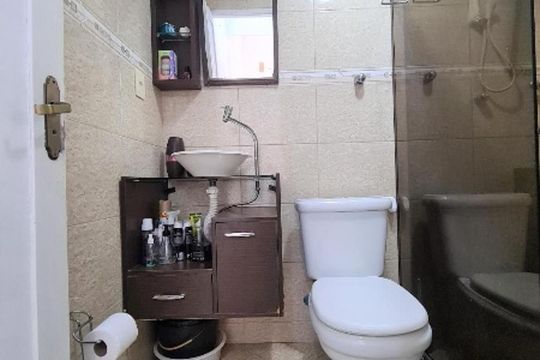 Banheiro de apartamento à venda com 2 quartos, 75m² em Inhaúma, Rio de Janeiro