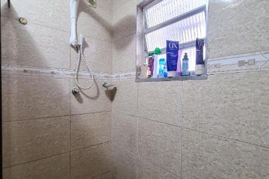 Banheiro de apartamento à venda com 2 quartos, 75m² em Inhaúma, Rio de Janeiro