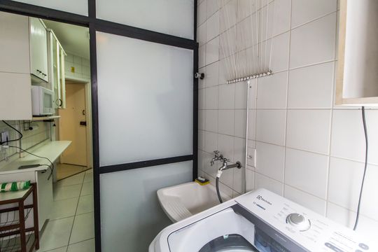 Área de Serviço de apartamento para alugar com 3 quartos, 86m² em Alphaville Industrial, Barueri