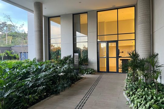 Fachada do Prédio de apartamento à venda com 2 quartos, 55m² em Vila Anastácio, São Paulo