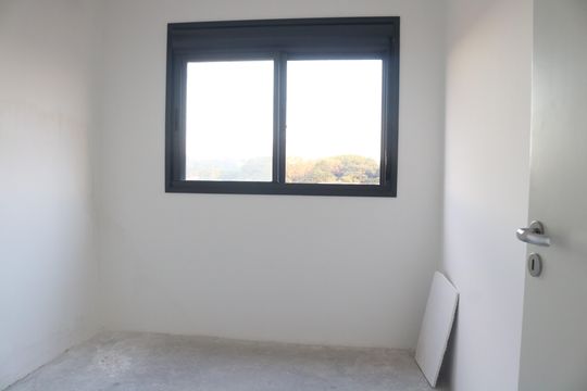 Quarto 1 de apartamento à venda com 2 quartos, 55m² em Vila Anastácio, São Paulo