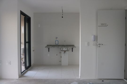 Sala de apartamento à venda com 2 quartos, 55m² em Vila Anastácio, São Paulo