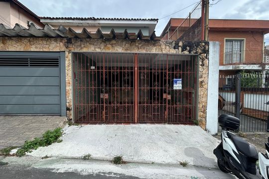 Fachada de casa à venda com 3 quartos, 150m² em Vila Constancia, São Paulo