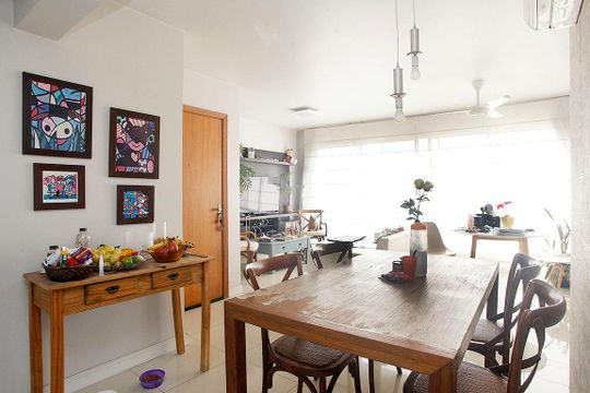 Sala de apartamento à venda com 3 quartos, 88m² em Santana, Porto Alegre