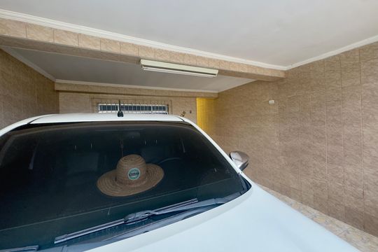 Garagem de casa para alugar com 2 quartos, 250m² em Jardim Santa Lidia, Guarulhos