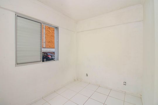 Quarto 2 de apartamento à venda com 2 quartos, 48m² em Sarandi, Porto Alegre