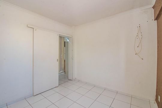 Quarto 1 de apartamento à venda com 2 quartos, 48m² em Sarandi, Porto Alegre