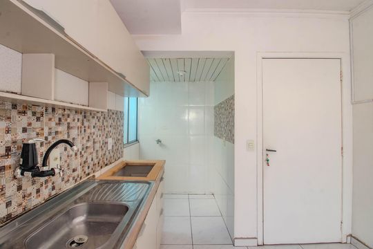 Cozinha e Área de Serviço de apartamento à venda com 2 quartos, 48m² em Sarandi, Porto Alegre