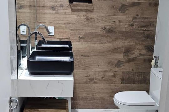 Banheiro de apartamento à venda com 4 quartos, 240m² em Jardim Marajoara, São Paulo