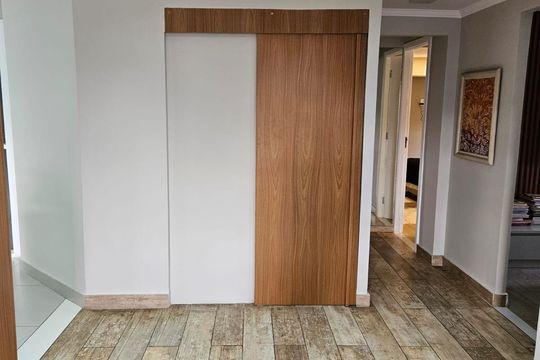 Sala de apartamento à venda com 4 quartos, 240m² em Jardim Marajoara, São Paulo