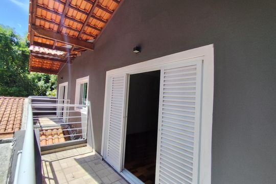 Varanda de casa à venda com 6 quartos, 550m² em Recanto Maravilha III, 