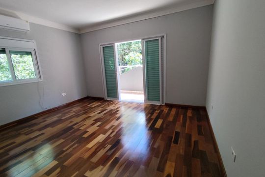 Sala de casa à venda com 6 quartos, 550m² em Recanto Maravilha III, 